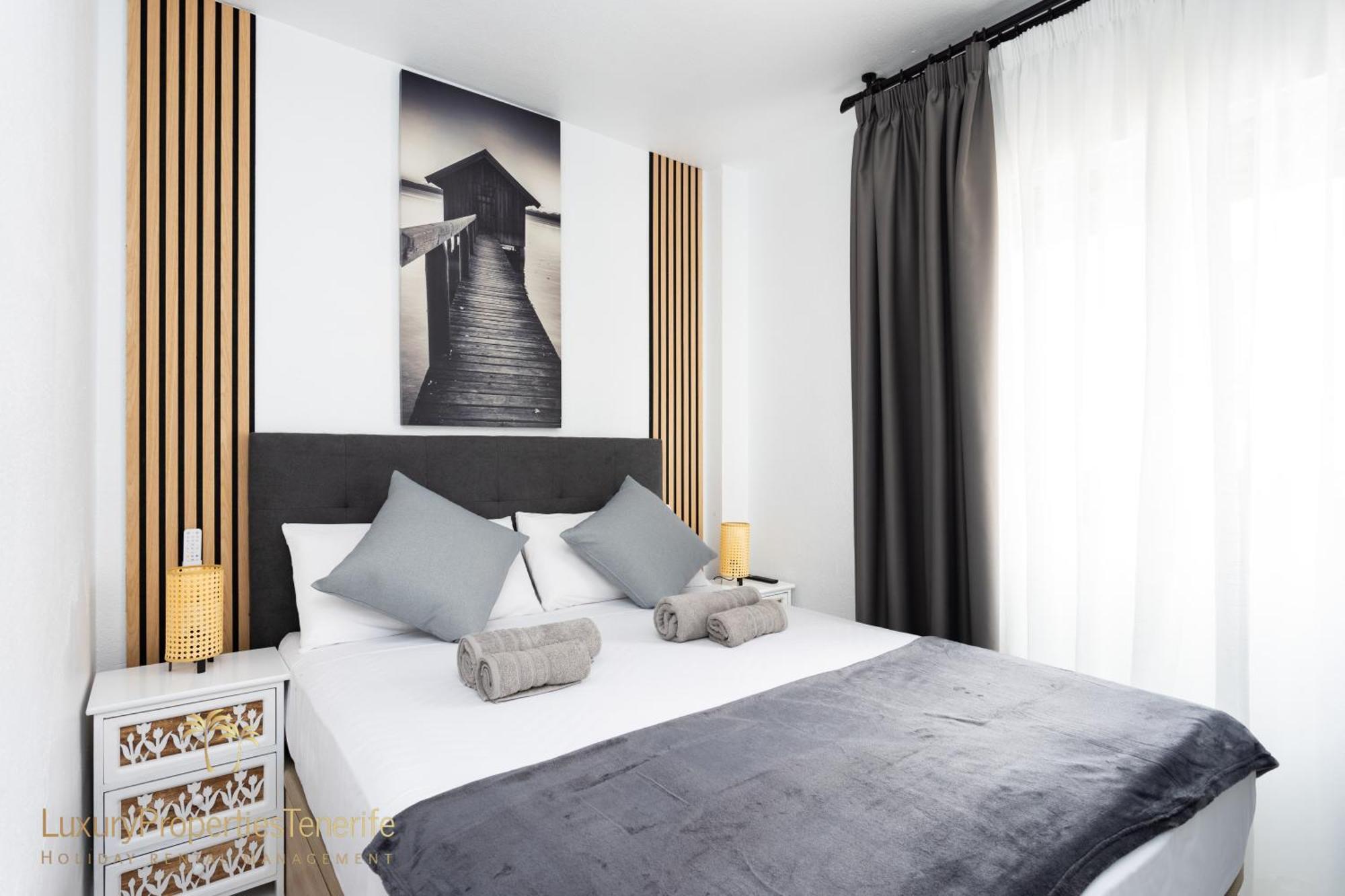Iris Apartment *
